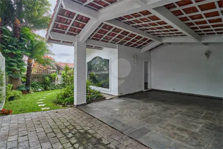 Casa com 3 Quartos à venda, 240m² no Jardim Campo Grande, São Paulo