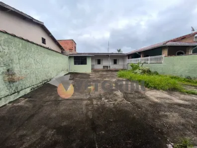 Casa com 2 Quartos para alugar, 320m² no Jardim Brasil, Caraguatatuba