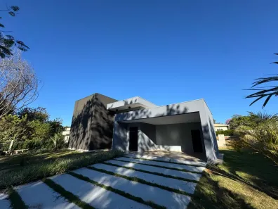 Casa de Condomínio com 4 Quartos à venda, 205m² no Estância das Aroeiras, Lagoa Santa