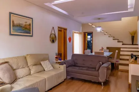 Casa com 5 Quartos à venda, 300m² no Vila do Encontro, São Paulo