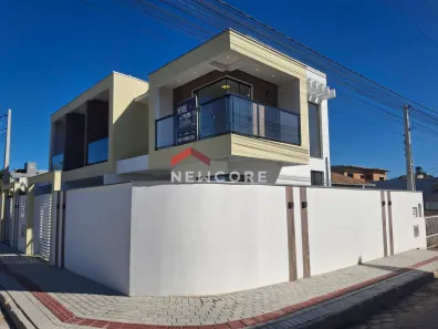 Sobrado com 2 Quartos à venda, 78m² no Itacolomi, Balneário Piçarras