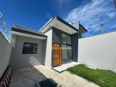 Casa com 2 Quartos à venda, 62m² no Maria Turri, Rio das Ostras