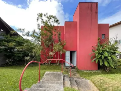 Casa de Condomínio com 3 Quartos à venda, 143m² no Cacupé, Florianópolis