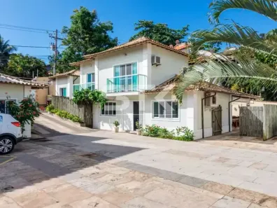 Casa com 4 Quartos à venda, 172m² no Manguinhos, Armação dos Búzios