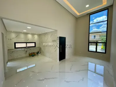 Casa de Condomínio com 3 Quartos à venda, 131m² no Condomínio Residencial Fogaça, Jacareí