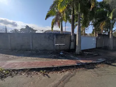 Galpão/Depósito/Armazém com 8 Quartos para alugar, 4000m² no Enseada Azul, Guarapari