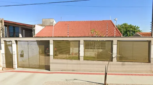 Casa com 4 Quartos à venda, 240m² no Califórnia, Londrina