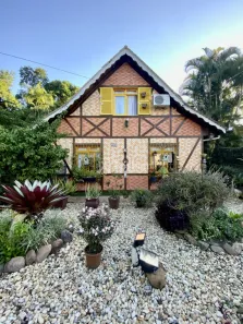 Casa com 4 Quartos à venda, 240m² no Velha, Blumenau