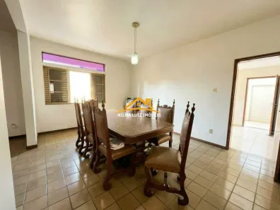 Casa com 4 Quartos para alugar, 300m² no Centro, Betim
