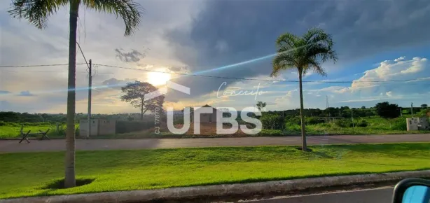 Lote/Terreno à venda, 60m² no Centro, Trindade