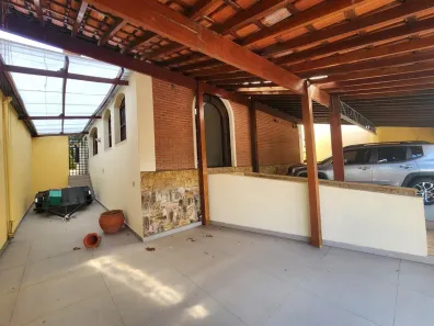 Sobrado com 4 Quartos à venda, 320m² no Adalgisa, Osasco