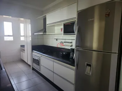 Apartamento com 3 Quartos à venda, 92m² no São Benedito, Uberaba