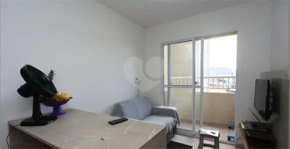 Apartamento com 2 Quartos para alugar, 37m² no Jardim Amália, São Paulo