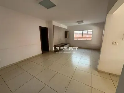 Casa com 3 Quartos à venda, 222m² no Umuarama, Uberlândia