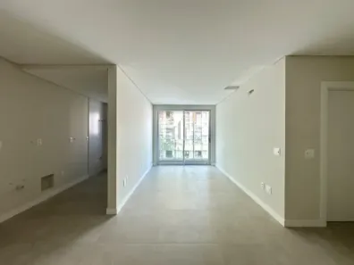 Apartamento com 2 Quartos à venda, 76m² no Centro, Florianópolis
