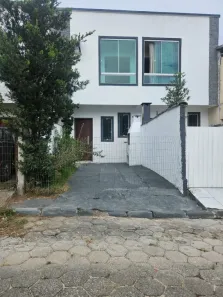 Sobrado com 2 Quartos à venda, 57m² no São João do Rio Vermelho, Florianópolis