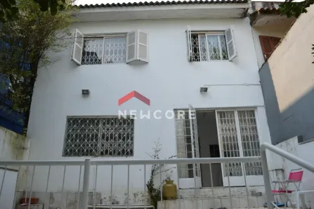 Casa com 3 Quartos à venda, 240m² no Azenha, Porto Alegre