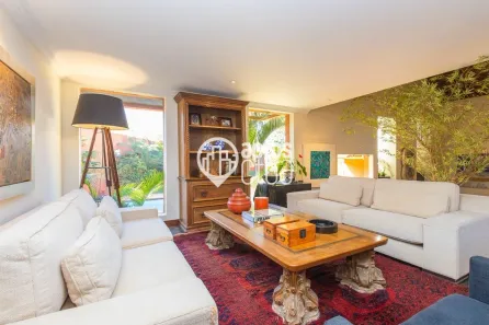 Casa com 8 Quartos à venda, 575m² no Bom Retiro, Curitiba