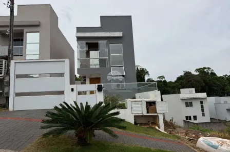 Sobrado com 2 Quartos à venda, 83m² no Fraron, Pato Branco