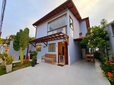 Casa de Condomínio com 5 Quartos à venda, 200m² no Riviera Fluminense, Macaé
