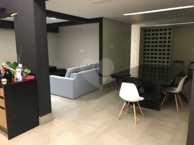 Casa de Condomínio com 3 Quartos à venda, 230m² no Jardim Monte Kemel, São Paulo