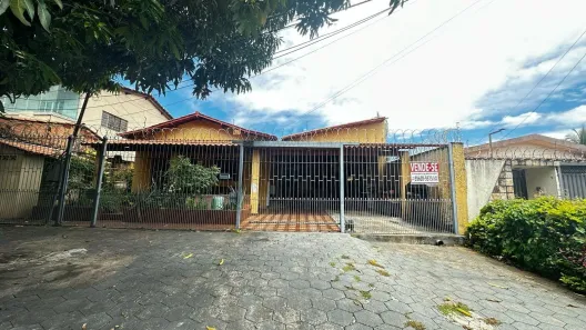Casa com 5 Quartos à venda, 354m² no Setor Morais, Goiânia