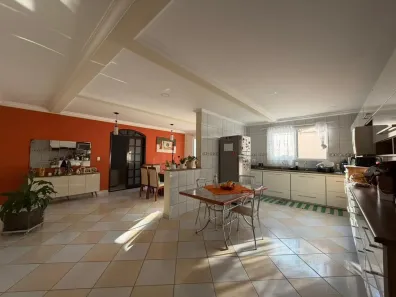 Sobrado com 4 Quartos à venda, 207m² no Jardim Dois Corações, Sorocaba