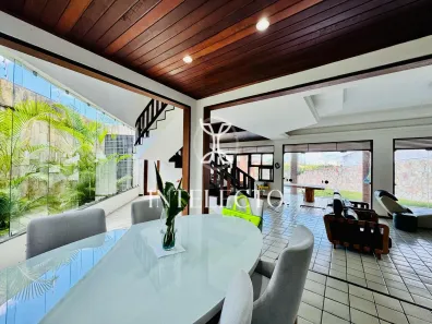 Casa com 5 Quartos à venda, 384m² no Candelária, Natal