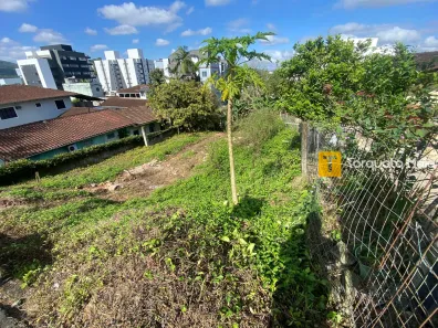 Lote/Terreno à venda, 560m² no Bom Retiro, Joinville