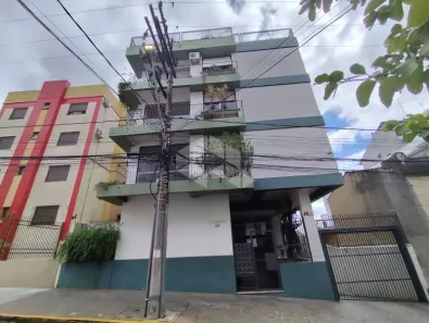 Apartamento com 3 Quartos para alugar, 90m² no Centro, Santa Maria
