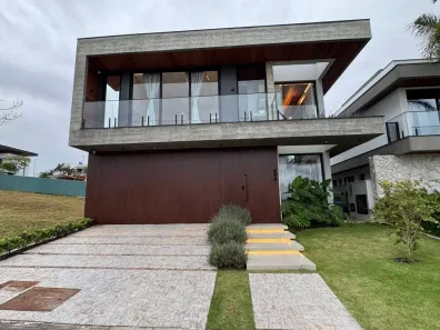 Casa com 3 Quartos para alugar, 293m² no Pedra Branca, Palhoça