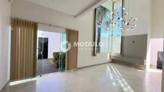 Casa com 4 Quartos à venda, 250m² no Cidade Jardim, Uberlândia