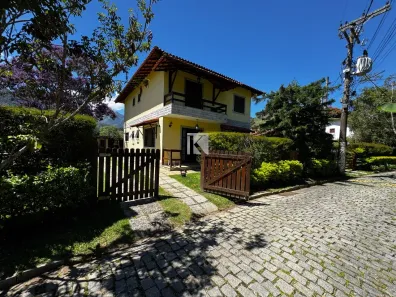 Casa de Condomínio com 4 Quartos à venda, 158m² no Vargem Grande, Teresópolis
