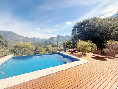 Casa de Condomínio com 4 Quartos à venda, 2600m² no Araras, Petrópolis