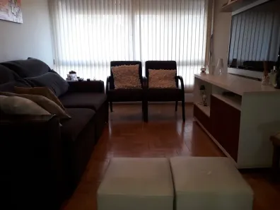 Apartamento com 2 Quartos à venda, 81m² no Moinhos de Vento, Porto Alegre