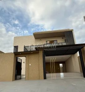 Sobrado com 3 Quartos à venda, 173m² no Cará-cará, Ponta Grossa