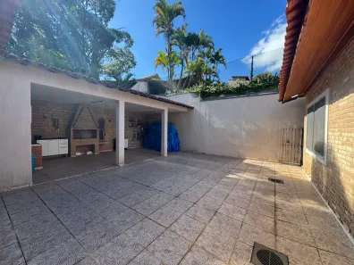 Casa com 3 Quartos à venda, 246m² no Vila Oliveira, Mogi das Cruzes