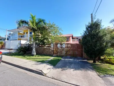 Casa com 3 Quartos à venda, 182m² no Camboinhas, Niterói