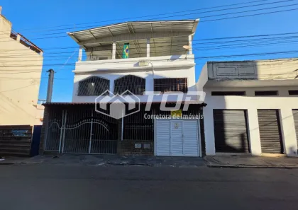 Apartamento com 3 Quartos para alugar, 100m² no Aquidaban, Cachoeiro de Itapemirim