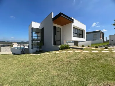 Casa de Condomínio com 4 Quartos à venda, 350m² no São Pedro, Juiz de Fora