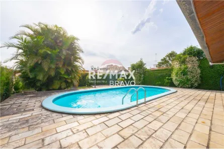 Casa com 5 Quartos à venda, 374m² no Parolin, Curitiba
