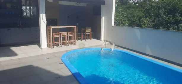 Casa com 3 Quartos à venda, 240m² no Agronômica, Florianópolis
