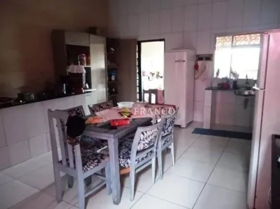 Sobrado com 3 Quartos à venda, 174m² no Jardim Marlene Miranda, Taubaté