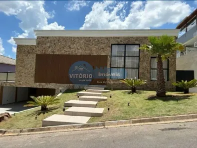 Casa de Condomínio com 4 Quartos para alugar, 240m² no Taipas De Pedras (Mailasqui), São Roque