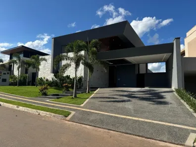 Casa com 3 Quartos à venda, 290m² no Residencial Goiânia Golfe Clube, Goiânia