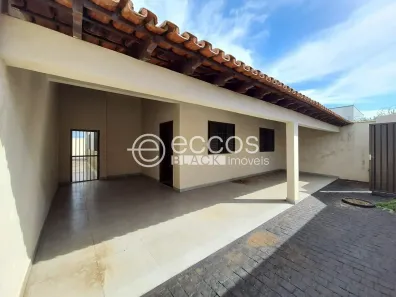 Casa com 3 Quartos à venda, 236m² no Jardim Patrícia, Uberlândia