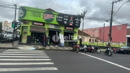 Imóvel Comercial com 1 Quarto à venda, 139m² no Osvaldo Rezende, Uberlândia