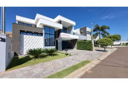 Casa de Condomínio com 3 Quartos à venda, 207m² no , Álvares Machado