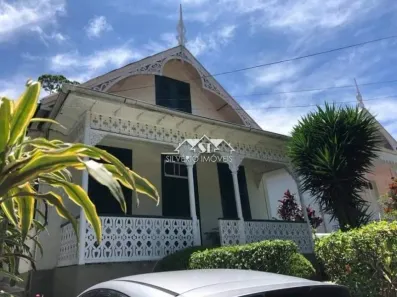 Casa com 4 Quartos à venda, 168m² no Centro, Petrópolis