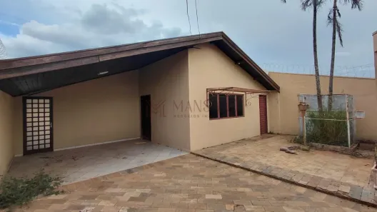 Casa com 3 Quartos à venda, 330m² no Vila Santa Rosa, Bauru